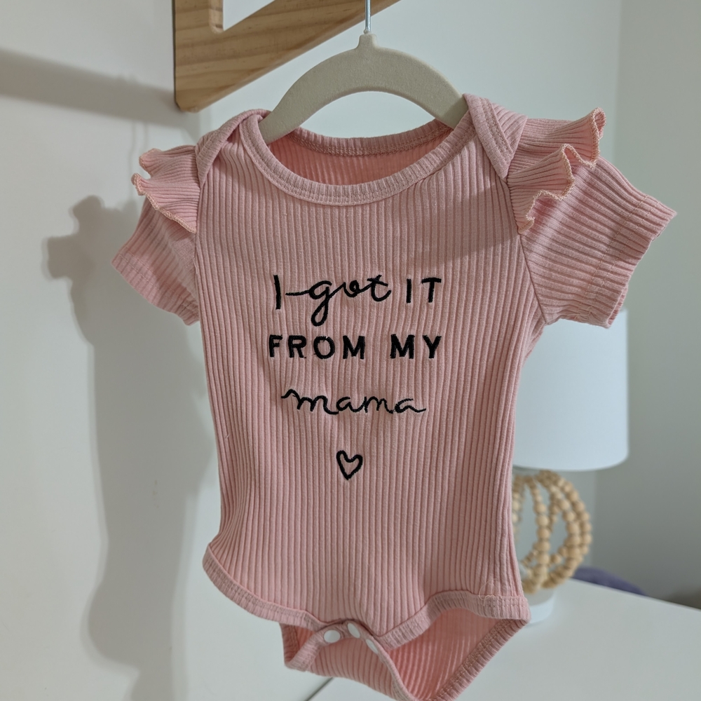 💕💕💕 6-12 Months Pink Ruffled & Ruffled Baby Onesie - I Got It From My MAMA